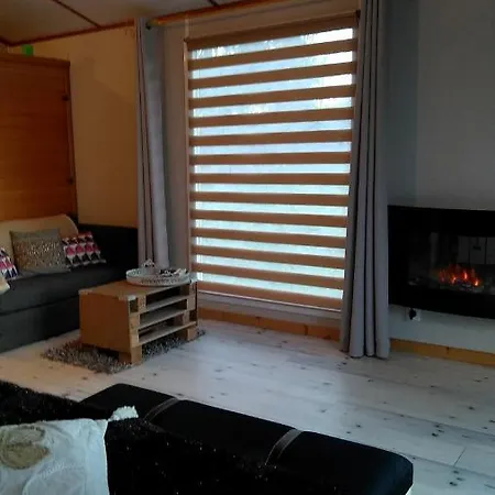 Oda ve Kahvaltı Le Village D'hotes Mobi-loft Cosy Sauna ,douche ,chromotherapie 3*