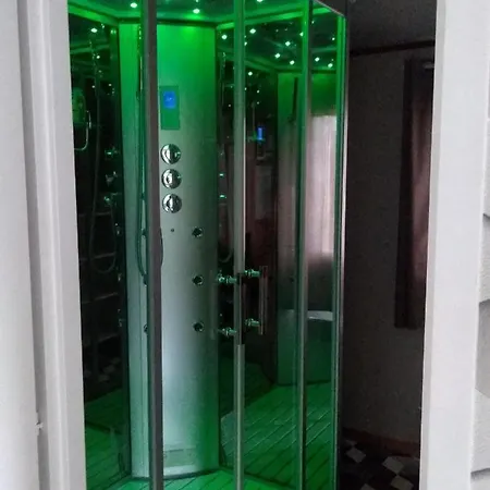 Le Village D'hotes Mobi-loft Cosy Sauna ,douche ,chromotherapie 3*